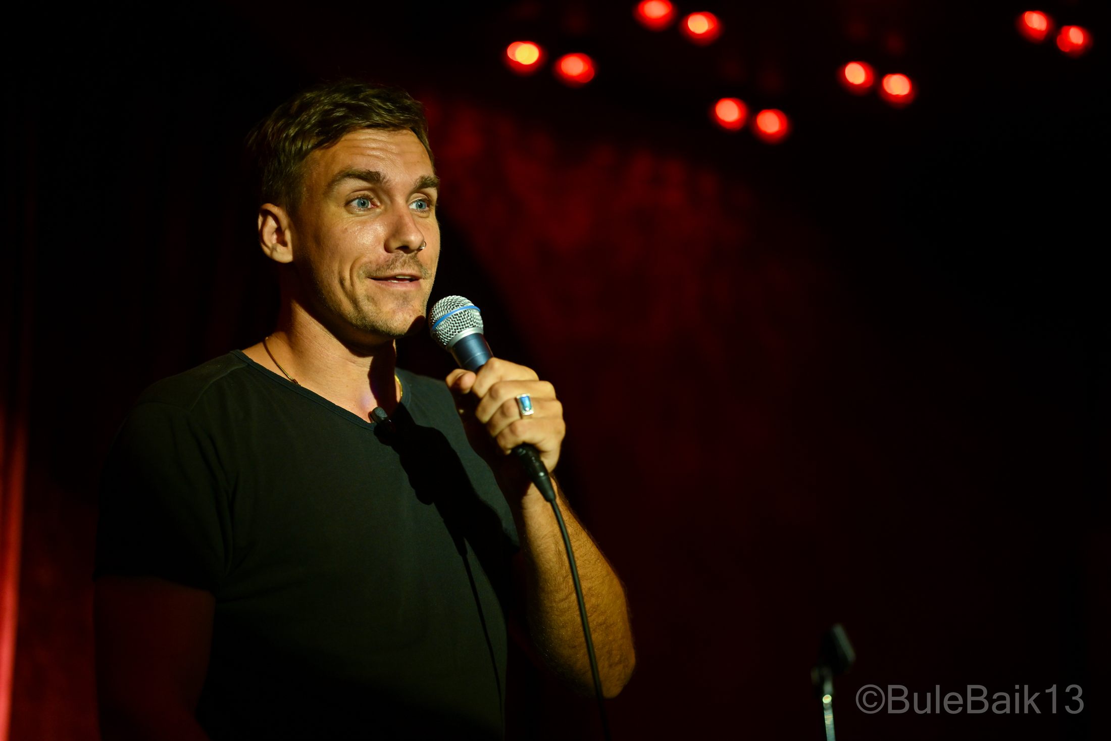 Stand-up comedy hero